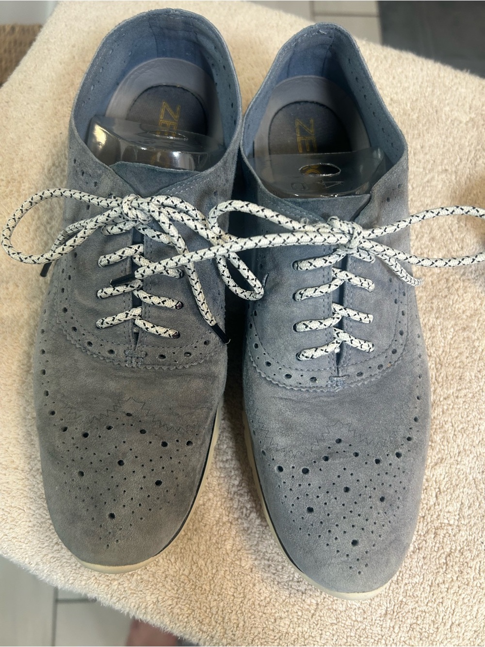 COLE HAAN Women’s ZEROGRAND wing tip slate blue soft suede oxfords. Size 9.5 EUC